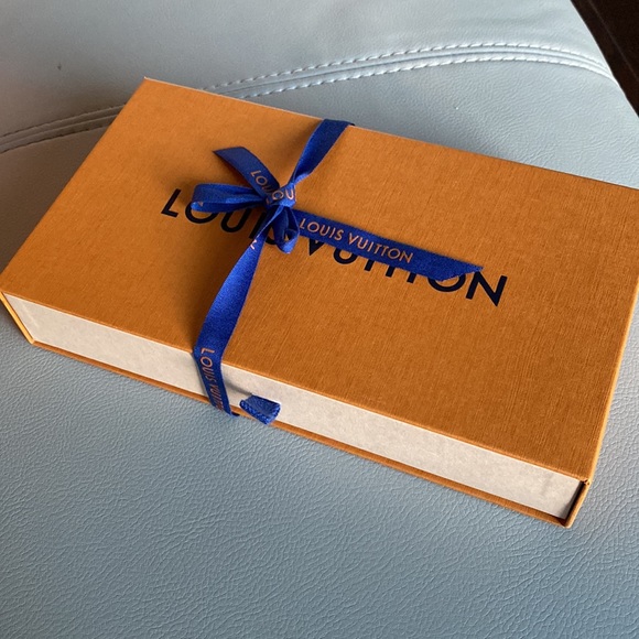 Louis Vuitton Sarah M Empreinte Noir Wallet - Picture 12 of 13